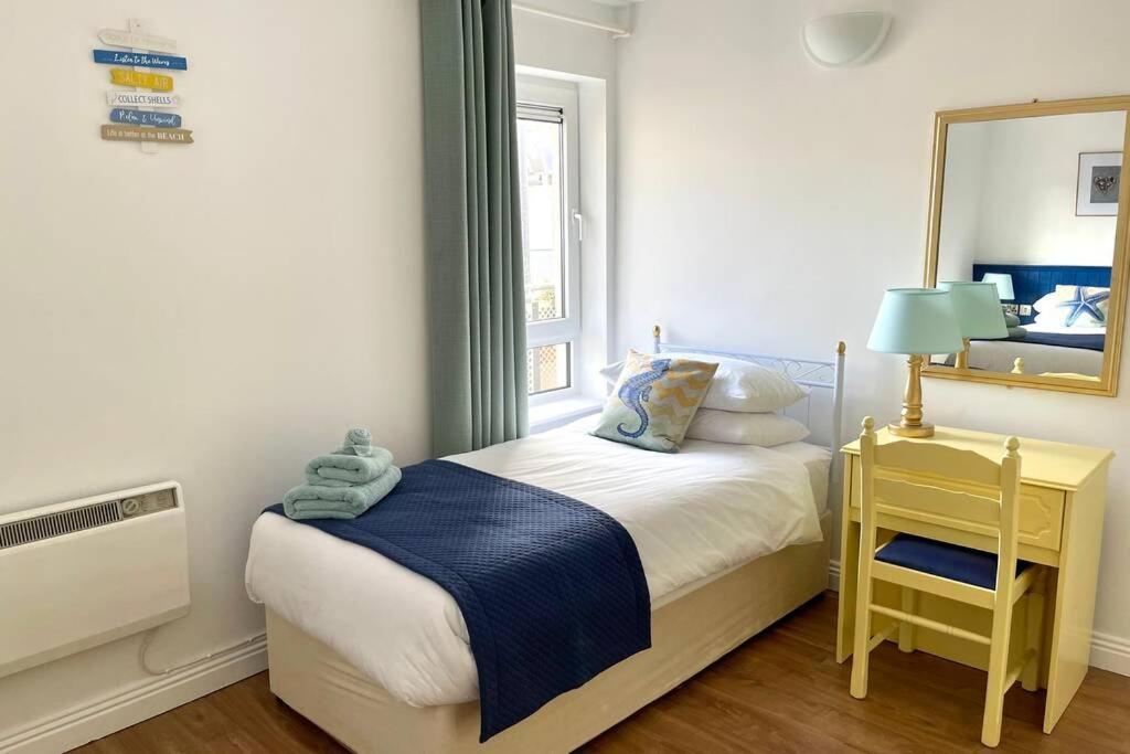 Apartamento Ocean View Penthouse, The Harbour Mill, Westport Exterior foto