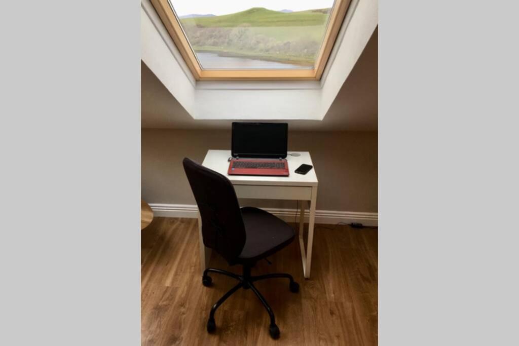 Apartamento Ocean View Penthouse, The Harbour Mill, Westport Exterior foto